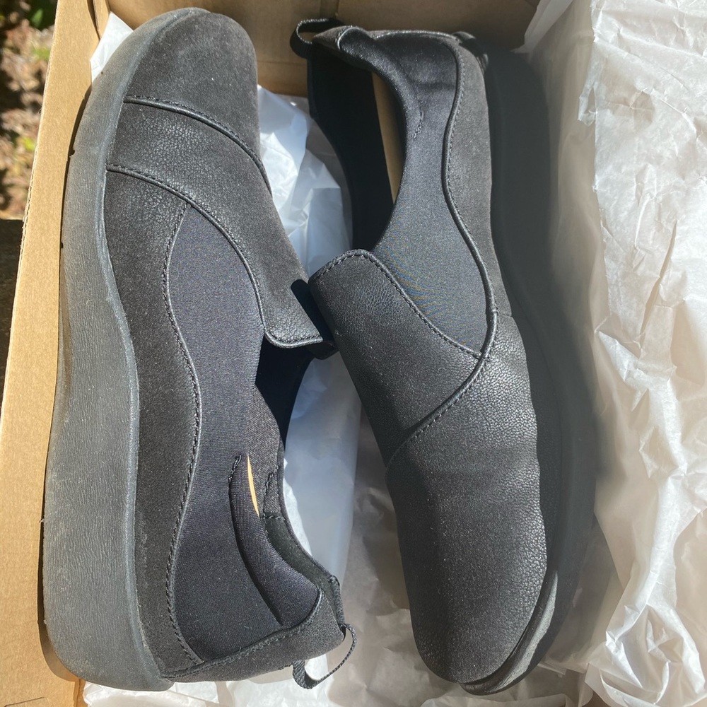 Cloudsteppers by Clarks Men's Gray Slip-On Loafers